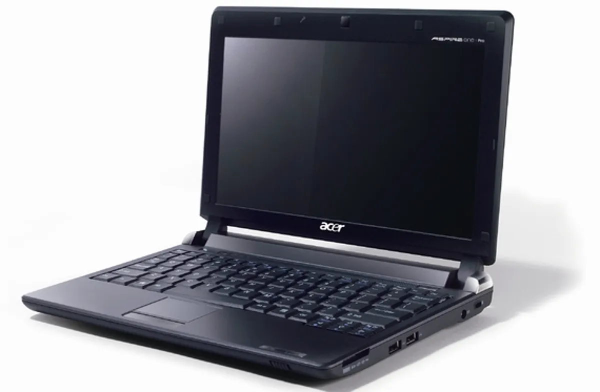 https://www.xgamertechnologies.com/images/products/Acer Aspire One Pro 2gb 160GB Refurbished mini Laptop with 3 free games.webp